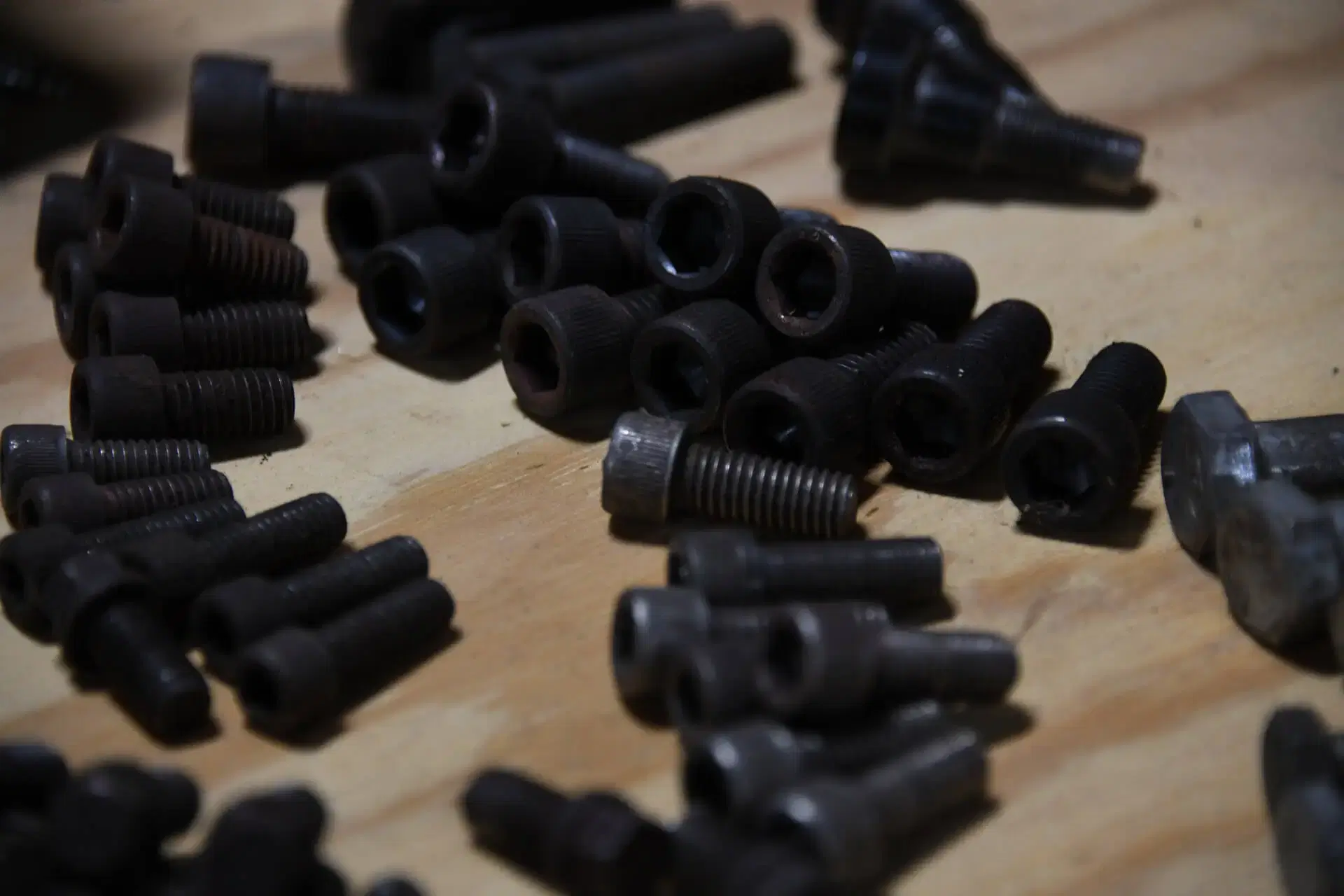 CAP SCREWS